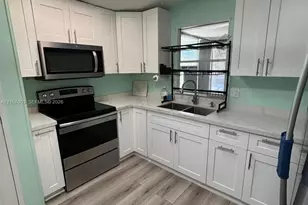 121 Sugarloaf Ln, Naples, FL 34114 - Photo 15