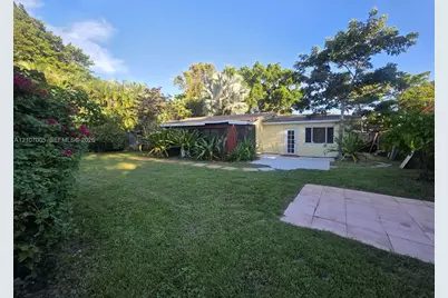 6325 Miami Lakeway, Miami Lakes, FL 33014 - Photo 29