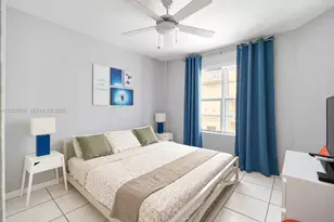 3030 Collins Ave, Miami Beach, FL 33140 - Photo 3