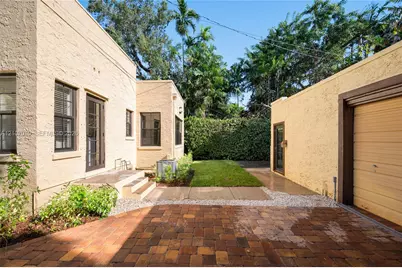 3413 Banos Ct, Miami, FL 33134 - Photo 25