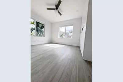 2855 Royal Palm Ave #3, Miami Beach, FL 33140 - Photo 9