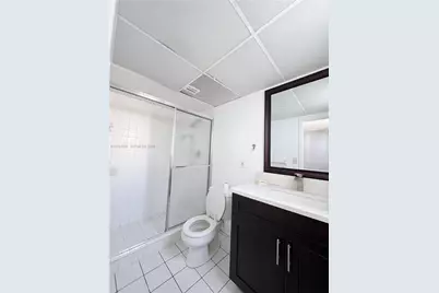 2800 Somerset Dr #115J, Lauderdale Lakes, FL 33311 - Photo 9