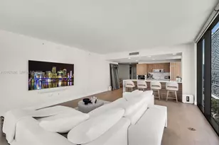 460 NE 28th St, Miami, FL 33137 - Photo 13