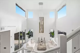 7863 NW 111th Ct, Doral, FL 33178 - Photo 3