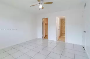 9520 SW 8th St, Miami, FL 33174 - Photo 13