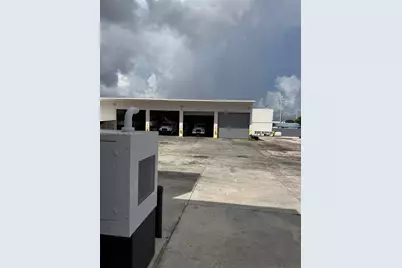 7380 NW 77th Ct, Medley, FL 33166 - Photo 17
