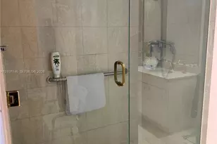 10101 Collins Ave, Bal Harbour, FL 33154 - Photo 17