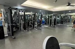 10101 Collins Ave, Bal Harbour, FL 33154 - Photo 37