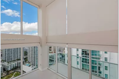 41 SE 5th St #2417, Miami, FL 33131 - Photo 19