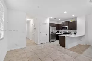 1128 NW 40th Ter, Lauderhill, FL 33313 - Photo 7
