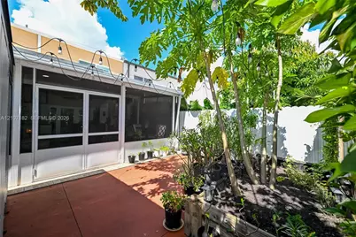 8115 W 8th Ct, Hialeah, FL 33014 - Photo 71