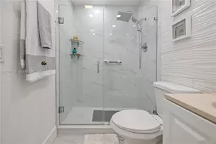 8115 W 8th Ct, Hialeah, FL 33014 - Photo 55