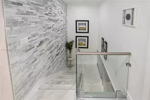 8115 W 8th Ct, Hialeah, FL 33014 - Photo 33