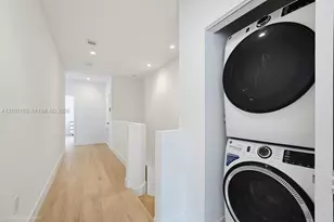 2485 NE 135th St, North Miami, FL 33181 - Photo 21