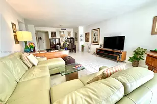 2500 Parkview Dr, Hallandale Beach, FL 33009 - Photo 11