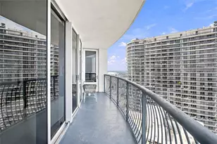 1750 N Bayshore Dr, Miami, FL 33132 - Photo 9