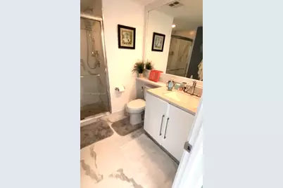 325 S Biscayne Blvd #4214, Miami, FL 33131 - Photo 7