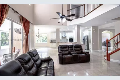 5280 NW 95th Ave, Coral Springs, FL 33076 - Photo 7