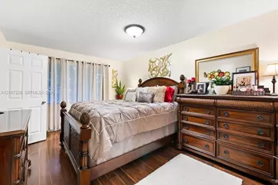 422 NE 210th Cir Ter #205-1, Miami, FL 33179 - Photo 17