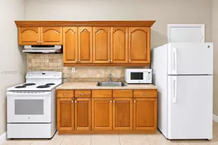 [Address not provided], Miami, FL 33182 - Photo 3