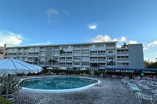 215 SE 3rd Ave, Hallandale Beach, FL 33009 - Photo 17