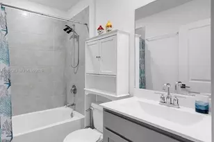 1042 SE 23rd Terrace, Homestead, FL 33035 - Photo 11