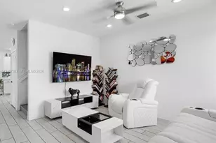 1042 SE 23rd Terrace, Homestead, FL 33035 - Photo 3