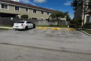 1042 SE 23rd Terrace, Homestead, FL 33035 - Photo 17