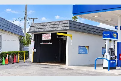 2890 Palm Ave, Hialeah, FL 33010 - Photo 11