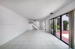 3199 Cocoplum Cir, Coconut Creek, FL 33063 - Photo 9