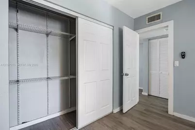 1135 8th St #10, Miami Beach, FL 33139 - Photo 3