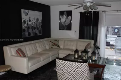 9818 SW 222nd Ter, Cutler Bay, FL 33190 - Photo 17