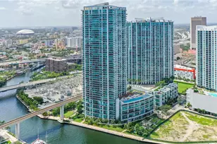 92 SW 3rd St, Miami, FL 33130 - Photo 23