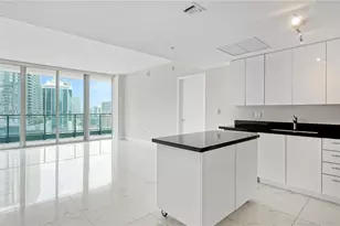 92 SW 3rd St, Miami, FL 33130 - Photo 5