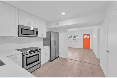 1801 NE 154th St #0, North Miami Beach, FL 33162 - Photo 3