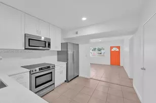 1801 NE 154th St, North Miami Beach, FL 33162 - Photo 3