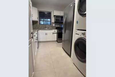 164 Navajo St, Miami Springs, FL 33166 - Photo 7