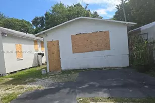 140 NW 60th St, Miami, FL 33127 - Photo 7