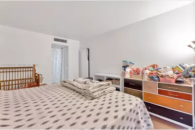 3401 N Country Club Dr #406, Aventura, FL 33180 - Photo 11