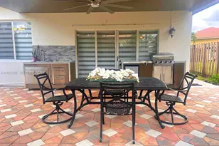 3581 NE 10th Dr, Homestead, FL 33033 - Photo 9