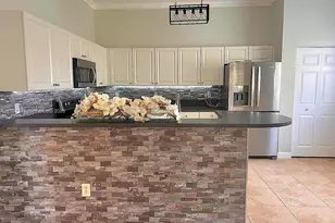 3581 NE 10th Dr, Homestead, FL 33033 - Photo 5