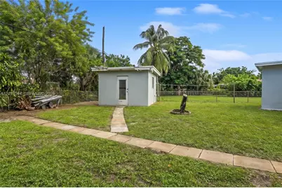 1605 NW 15th St, Fort Lauderdale, FL 33311 - Photo 81