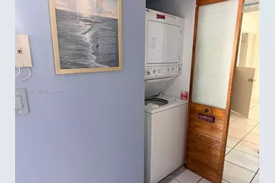 1313 NW 24th Ave #1313, Miami, FL 33125 - Photo 3