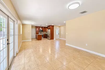 859 Caroline Cir, Palm Beach, FL 33413 - Photo 7