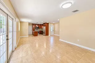 859 Caroline Cir, Palm Beach, FL 33413 - Photo 7