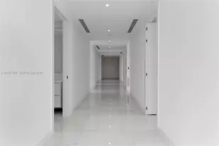 300 Biscayne Blvd Way, Miami, FL 33131 - Photo 3