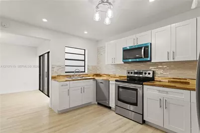 6745 NW 169th St #15F, Hialeah, FL 33015 - Photo 5