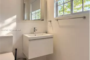 700 16th St, Miami Beach, FL 33139 - Photo 5