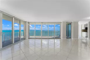 881 Ocean Dr, Key Biscayne, FL 33149 - Photo 3