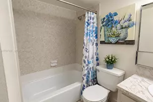10740 N Kendall Dr, Miami, FL 33176 - Photo 13